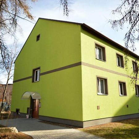 Apartmany - Skolni Хомутов Екстер'єр фото