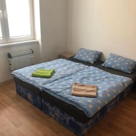 Apartmany - Skolni Хомутов Екстер'єр фото