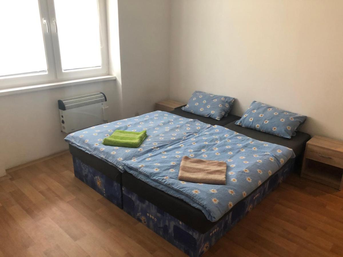 Apartmany - Skolni Хомутов Екстер'єр фото